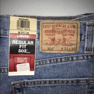 Levi’s 505 Regular Fit